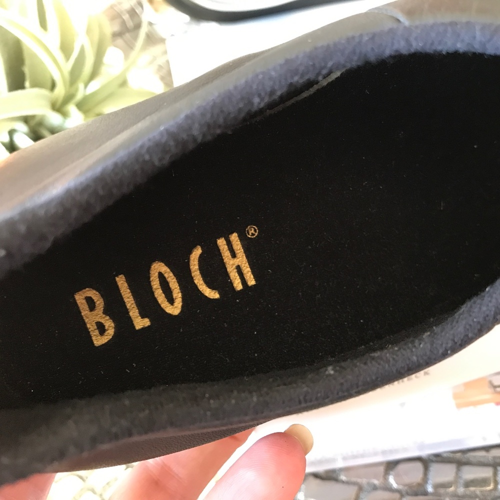 BLOCH BLACK SLIP ON LEATHER TAP SHOES - Picture 12 of 13
